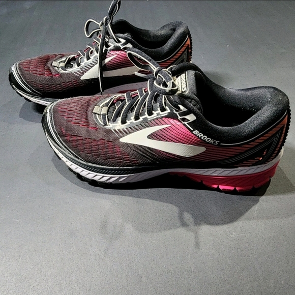 Brooks Ghost 10 Black‎ Pink Sneaker Running Walking Nursing - Women's Size 7 B - Picture 2 of 16